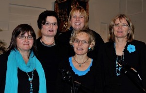 von links: Astrid Senger, Angelika Brune, Birgit Zauner, Hilde Hofmann, Bärbel Meier-Wichmann (Mitte vorne)